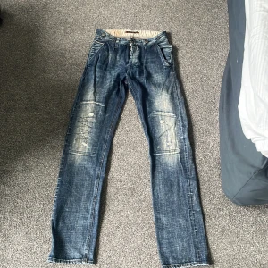 Nudie jeans - Säljer mina nudie jeans då jag aldrig använder dem. Hyffsat bra skick. Storlek w30 L34