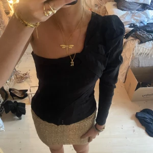 Topp - SUPER snygg topp