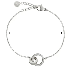 Edblad armband - Säljer detta armband från Edblad pågrund av att jag redan har alldeles för många armband hemma. Nästan aldrig använt❤️