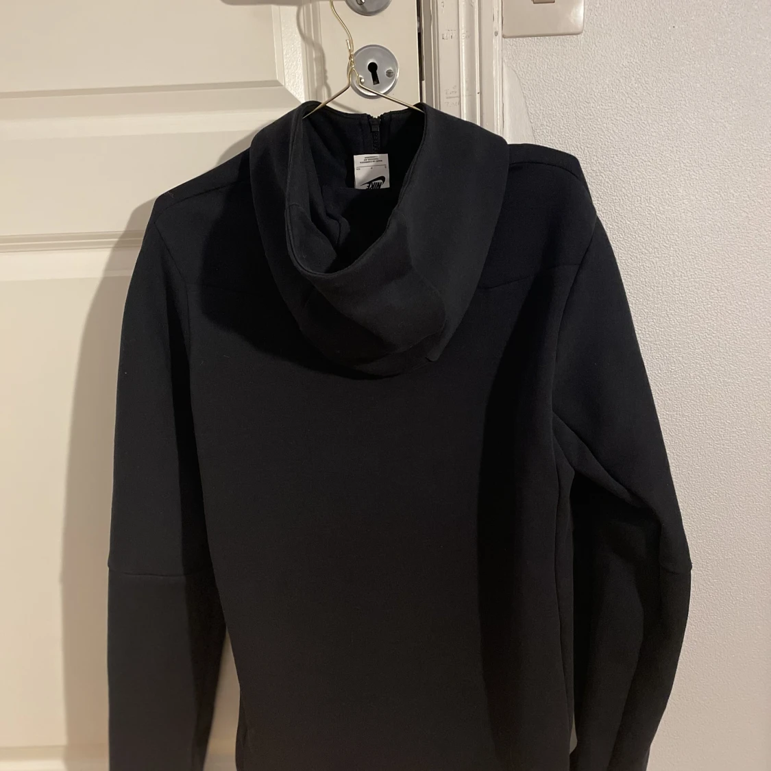 svart Nike tech herr - 91