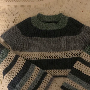 Stickad tröja - Fin stickad tröja från shein. I bra skick och knappt använd!