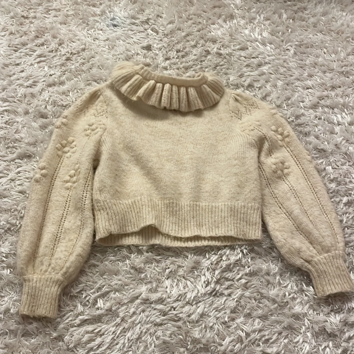 Fin stickad tröja  - 90