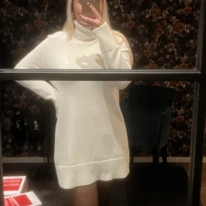 Stickad klänning - Stickad klänning från zara💕