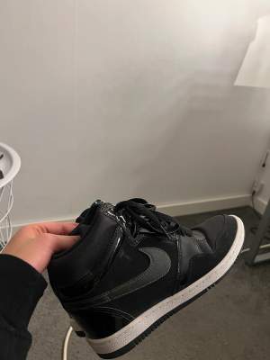 Fina och fräscha skor från Nike i storlek 39