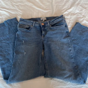 Lågmidjade jeans - Lågmidjade jeans från Only!💗💗 Köptes för 500kr
