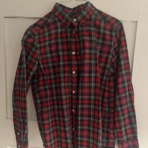 Ralph lauren skjorta - Ralph lauren skjorta  Storlek Barn (L 14-16)