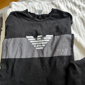 Armani tröja - Fint skick 