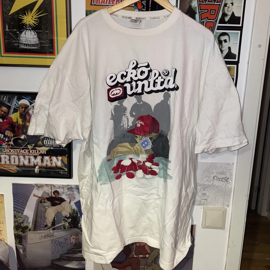 Väldigt stor Ecko T shirt