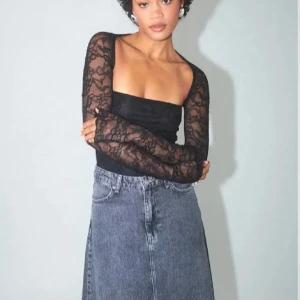 Spets tröja - Säljer denna helt oanvände jätte fina tröja från Gina som är slutsåld