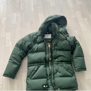 Boomerang jacka - Jätte bekväm och varm dunjacka från det fina märket boomerang. Väldigt bra skick🥰 