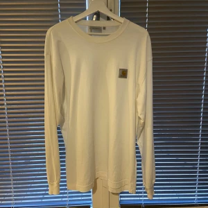 Carhartt long sleeve  - Carhartt tröja som inte används. Väldigt bra skick, inga defekter.
