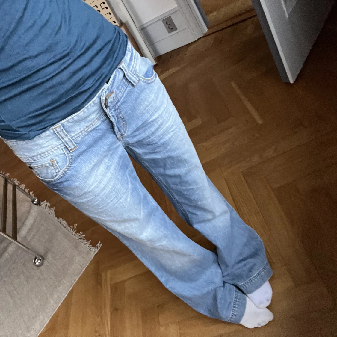 Helt nya Lågmidjade jeans