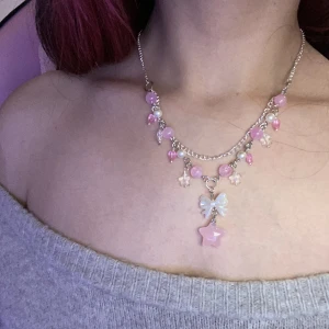 halsband - ⋆˙⟡ ♡ ☁️handgjort halsband gjort av mig i rostfritt stål☁️ ♡ ⟡˙ ⋆ +frakt. alltid rengjort  innan det skickas iväg. mer info i dm.