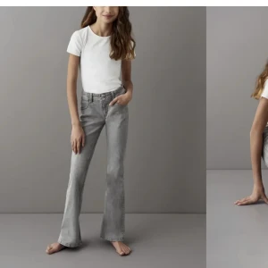 Low Waist jeans från Gina tricot - Vill se om någon är intresserad av dessa jeans, säljer då de inte riktigt passar mig, använda fåtal gånger men Sömen har typ spruckit lite på ena benet men det är inget hål och det syns knappt, skriv för egna bilder