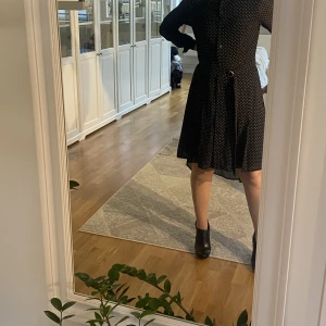 Skjortklänning Michael Kors - Säljer den här skjortklänningen från Michael Kors. Väldigt fint skick. 