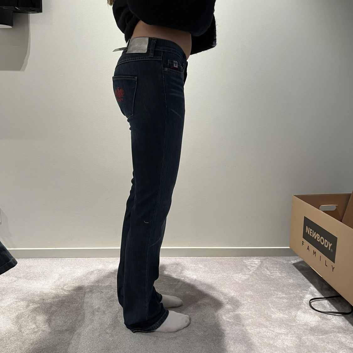 Lågmidjade mörkblåa jeans - 91