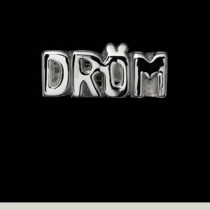 MariaNilsdotter ring  - Säljer min MariaNilsdotter dröm ring då den inte kommer till någon användning längre. Köpt i butik för 3995kr 