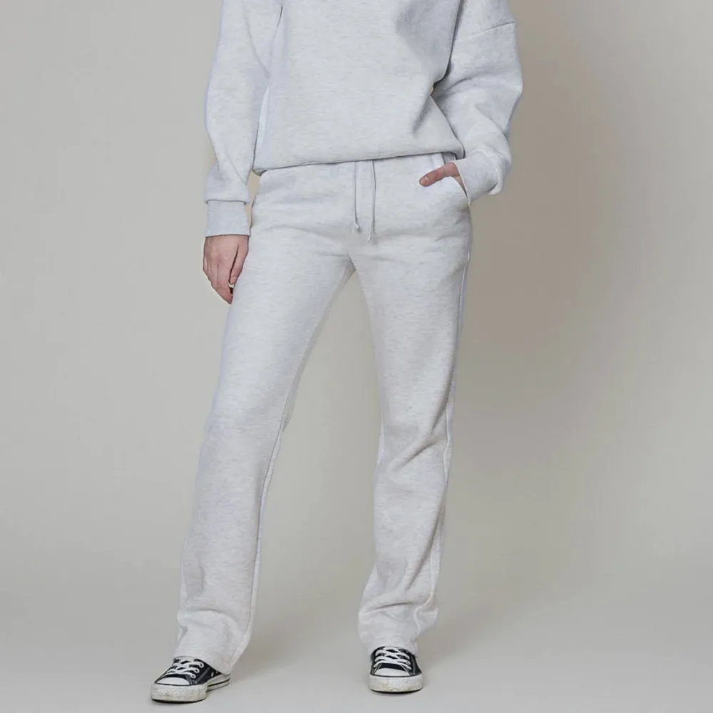 LXA sweatpants i färgen grey melange, storlek XXS. Helt nya, endast testade! . Jeans & Byxor.