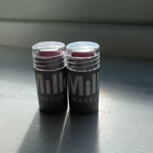 Milk blush stick - Färgerna rally och Flip endast testade med borste🤍