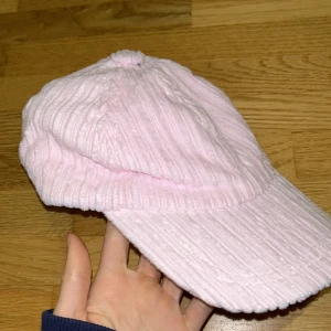 ROSA KEPS - manchester tyg på rosa keps!! sjukt cool!