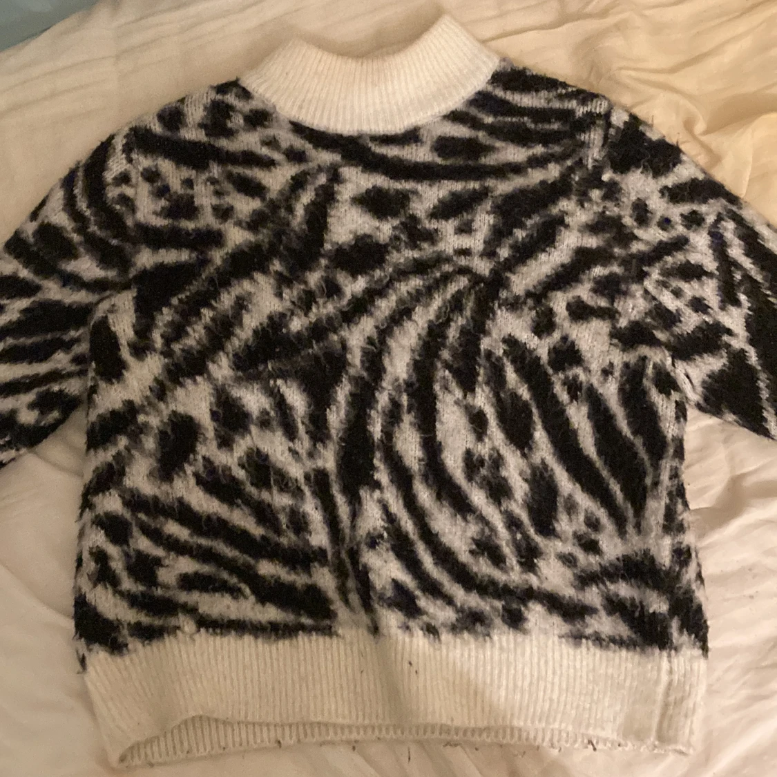 Stickad tröja