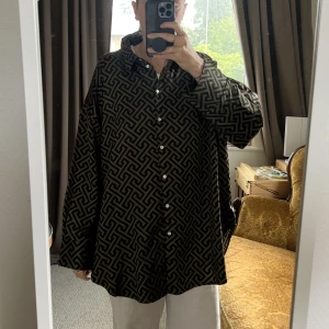 Mönstrad skjorta Vero Moda - Använd 1 gång. 