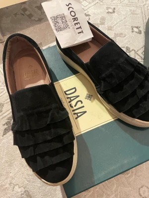 Dasia - Säljer min Dasia skor för 275kr.