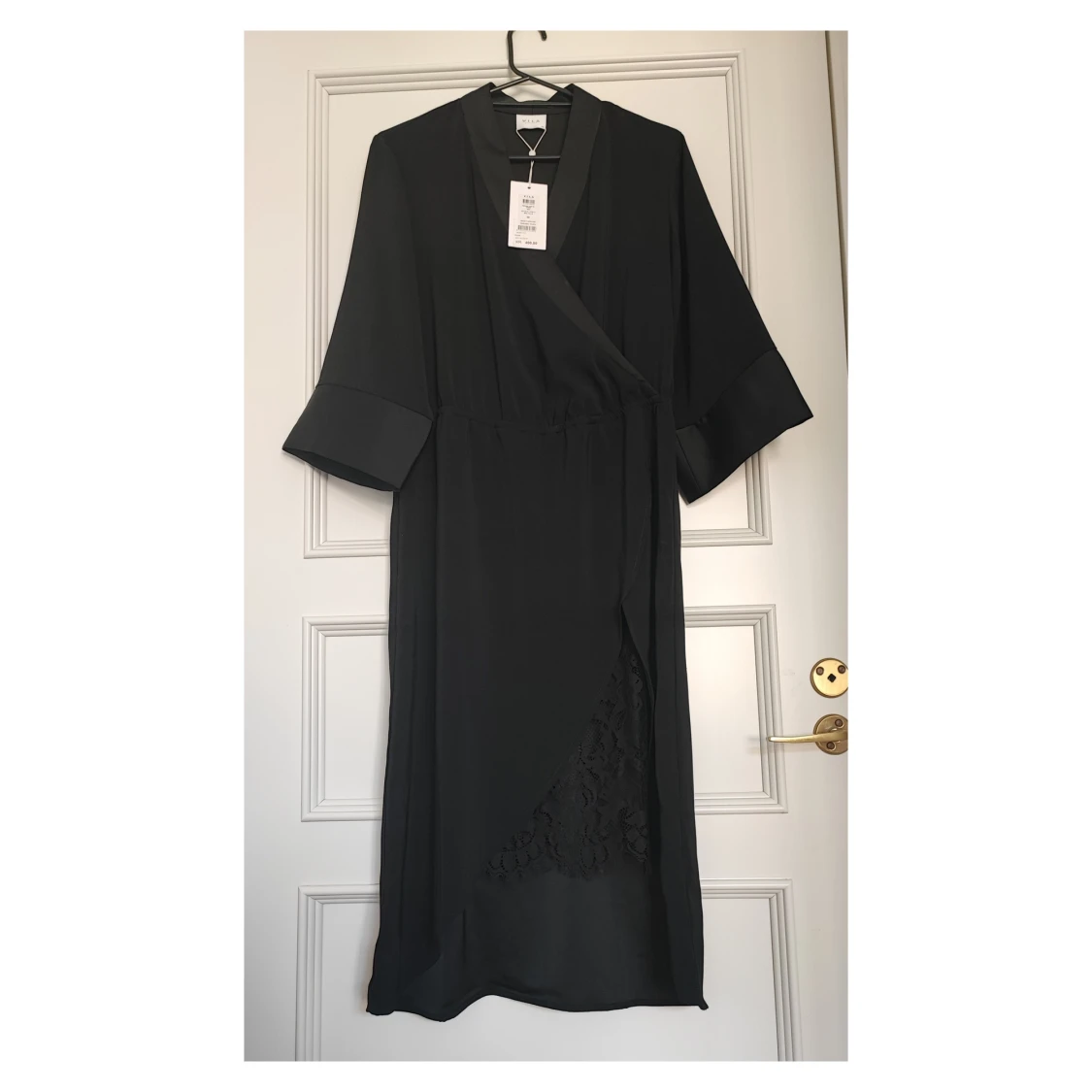 (NY) Satinklänning stl 40, Vila - 90