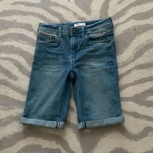 Jeans shorts storlek146