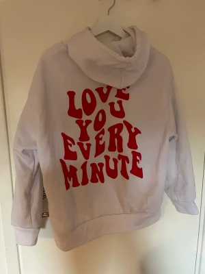 tryck hoodie - säljer min shein hoodie med tryck