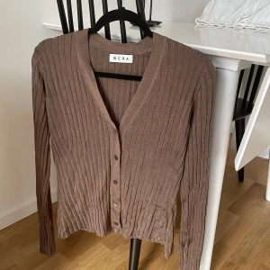 WERA blus - Söt blus från Wera som inte är använd alls. Storlek S men stretchigt i tyget. 