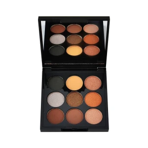 Eyeshadow - Säljer den här fina ögonskuggspaletten från steve laurant, den är aldrig använd eller testad🤍Orginalpris: 380kr, säljer för 70kr pris kan diskuteras‼️EJ FRI FRAKT‼️