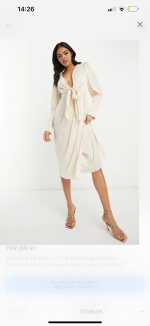 Satin klänning - Aldrig använd!