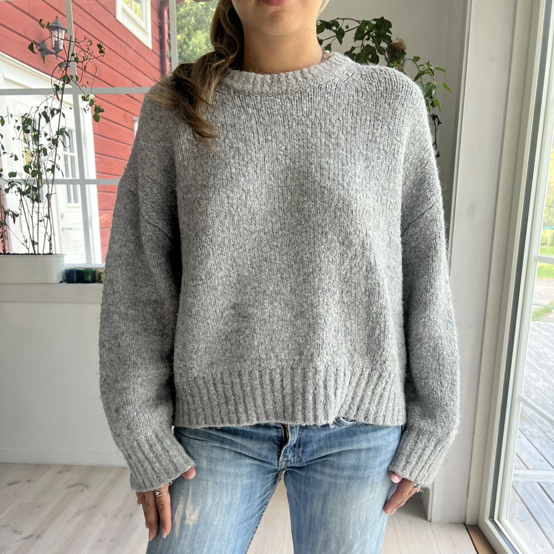 Grå stickad tröja zara