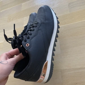 Sneakers  - Sneakers från Zalando Storlek 40
