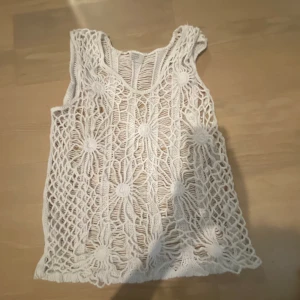 Virkat linne - Virkat vitt linne