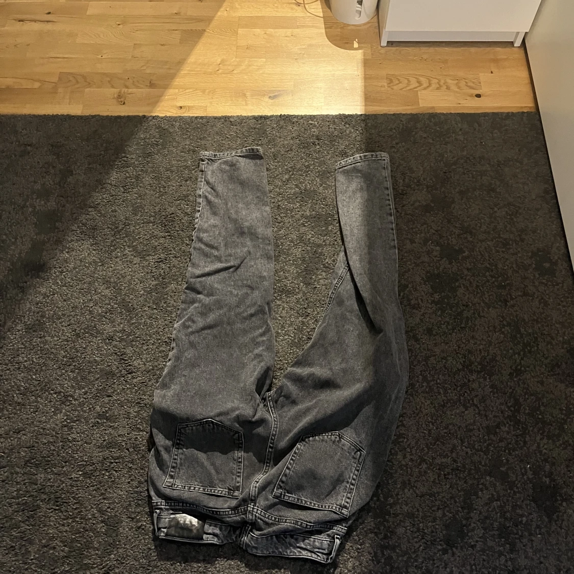 Grunt jeans grå st28 - 90