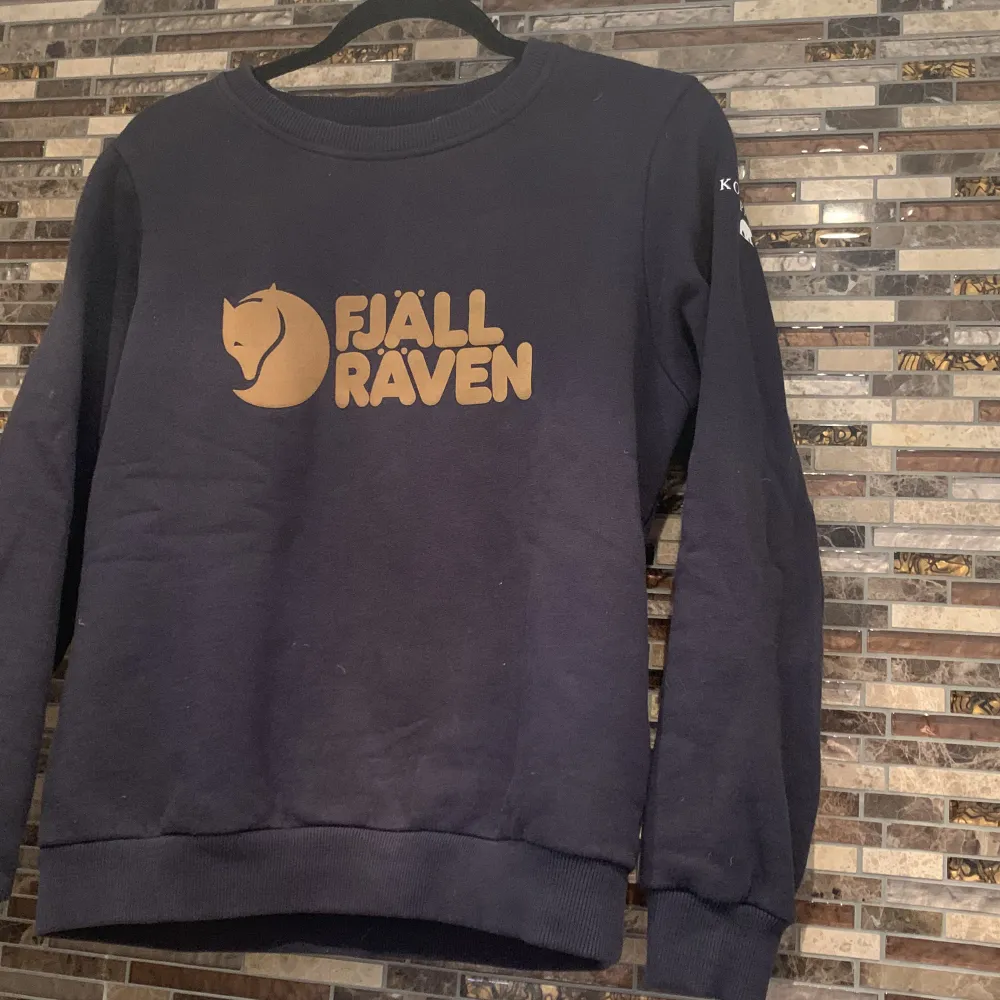 Långärmad tröja, Fjällräven S Bra skick, relativt oanvänd . Hoodies.