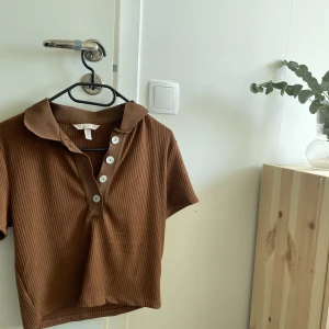 Topp - ”Topp” från hm. Köpte för 349kr, säljes för 149kr