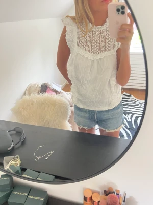 Blus - Söt blus ifrån mango! Aldrig använd💗