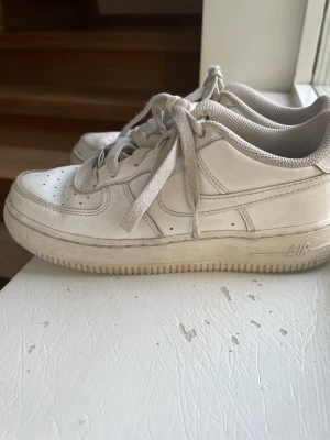 Nike air force 1 - Nike air force 1 storlek 36💗 köpare står för frakt