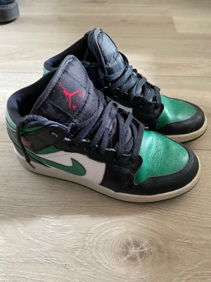 Jordans - köparen står för frakten:)