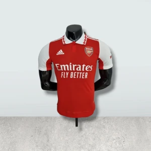 Arsenal tröja  - Säsongen 22/23 den ör helt ny och äkta priset kan diskuterar vid snabbköp. Det finns i storlekarna M&L