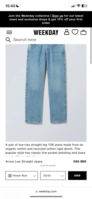 Weekday jeans - Säljer ett par blåa och ett par grå/svarta weekday jeans. Bra skick  Svart storlek 28/32, blåa storlek 30/32