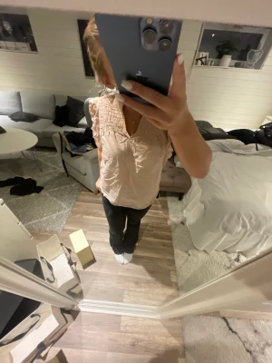 Rosa blus  - En jätte fin rosa blus ifrån stories, okänt pris så ge gärna prisförslag! 