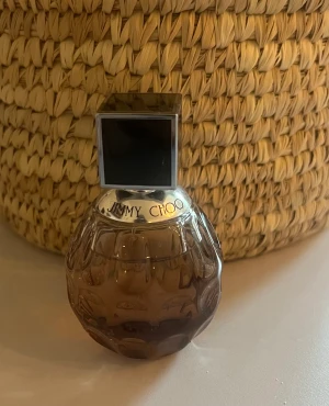 Jimmy Choo Jimmy Choo EDP 40 ml - Använd ett fåtal gånger 