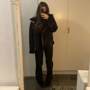 Jacka - Jättefin jacka perfekt nu till vintern, skriv privat för frågor❤️