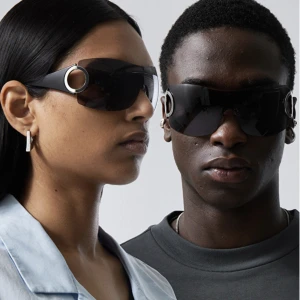 weekday glasögon ”motion” - as feta glajjor från weekday i modellen ”motion”. iprincip helt oanvända, dunder skick. nypris 300