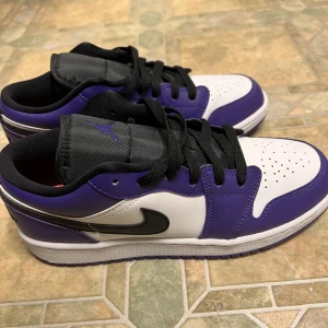 Skor - Oanvända skor endast provade 