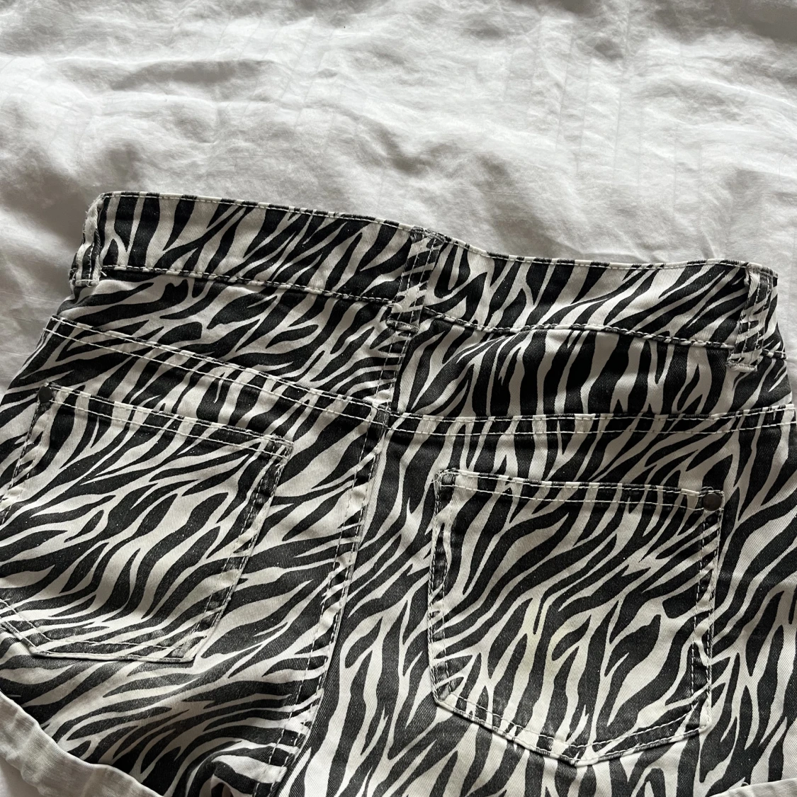 Zebra shorts - 91